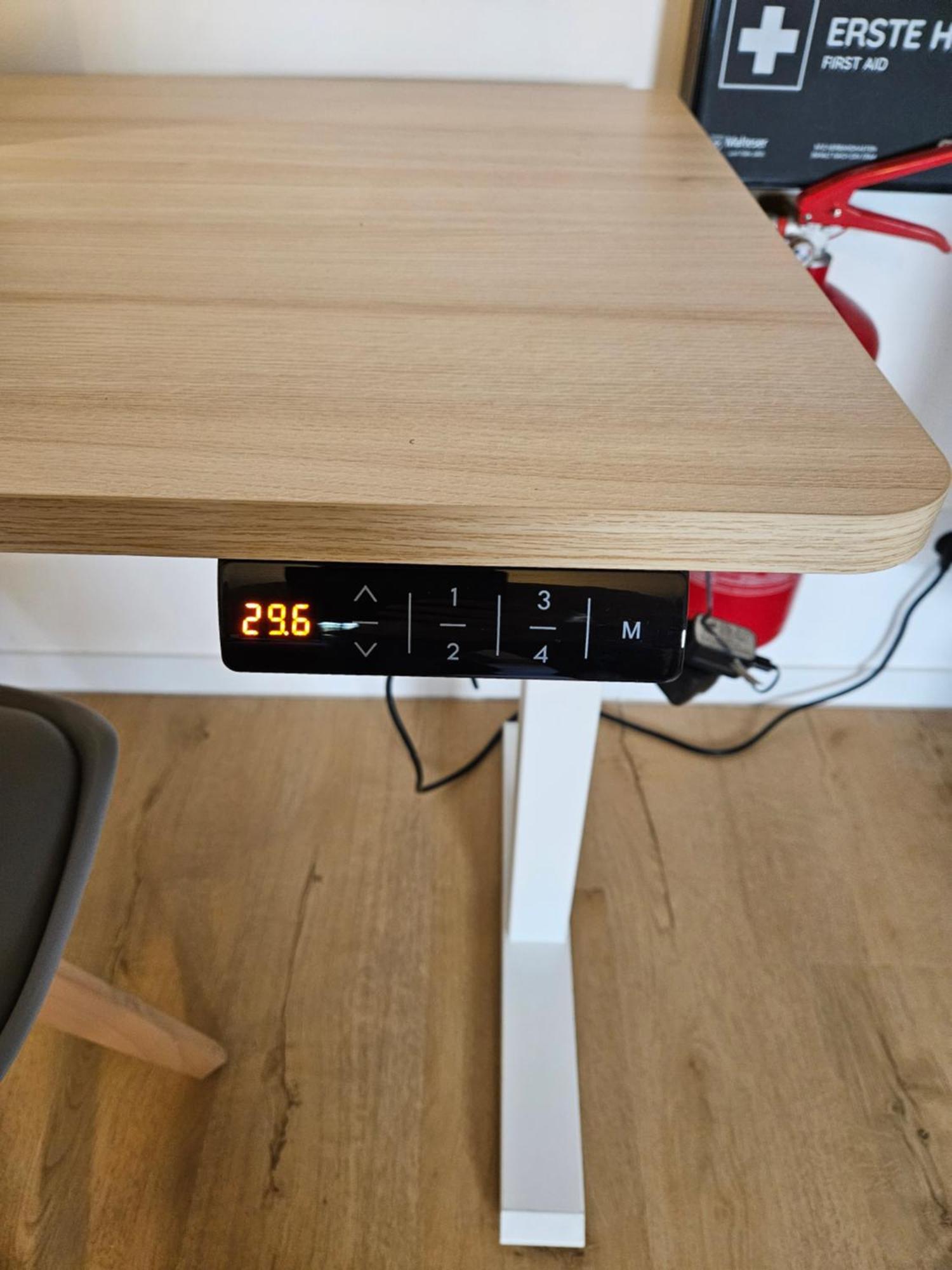 Modern Homes - Voll Ausgestatte Wohnung - Balkon - Hotelbetten - 4K Tv - Wlan メールス エクステリア 写真